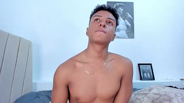 MagnusKing_ Adlı Modelin Canlı XXX Sohbeti