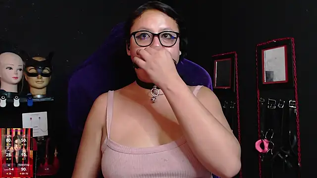Chat XXX en directo de Fetishdoll_BDSM