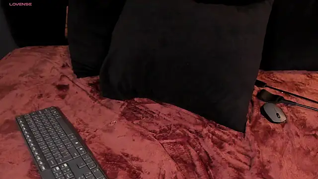 angelic_seraphine's Live XXX Chat