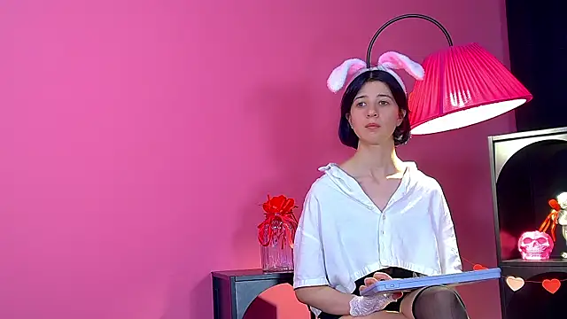 AnneAvelin Chat XXX in diretta