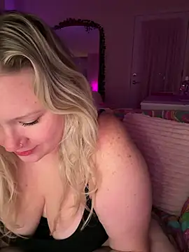 PiggyRose – Live XXX-chat