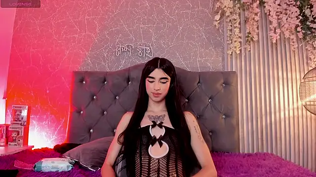 lana_gill1n Webbikameraesitys