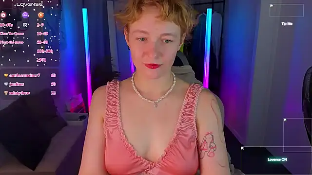 Ricki_Bloom Chat XXX in diretta