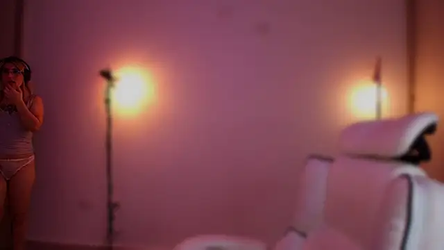 Chat +18 de Dakotaa_ ao vivo