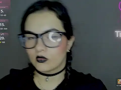 Chat +18 de Babe-sofi ao vivo