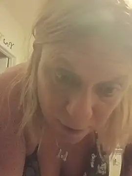 XXX chat uživo modela Playmate86