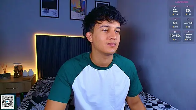 Leo_Savage_ Live XXX-Chat