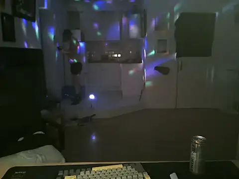 Онлайн чат XXX mihaimichael
