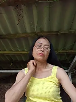 Sembang XXX Secara Langsung _Nami-squirt
