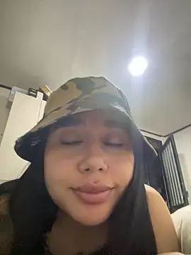 Sophie_Dreamss Chat XXX in diretta