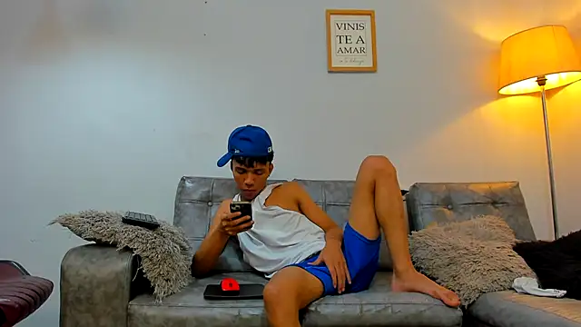 Mrbravo_25's Live XXX Chat