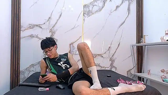 Živý XXX chat Andrew16__Re