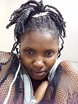 Afri_queen Adlı Modelin Canlı XXX Sohbeti