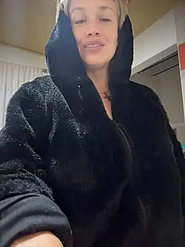 MARILYNKOVANOVA's Live XXX Chat
