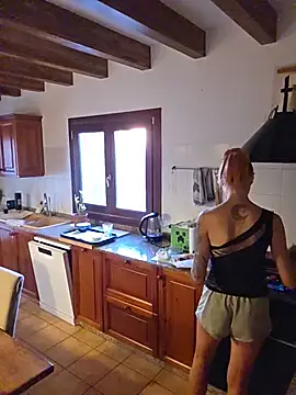 kylie_blck élő XXX-chatje