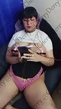 CherryDerry XXX чат на живо