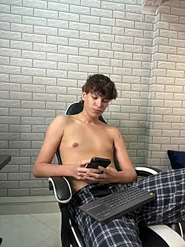 Czat XXX na żywo – Nicola_hard