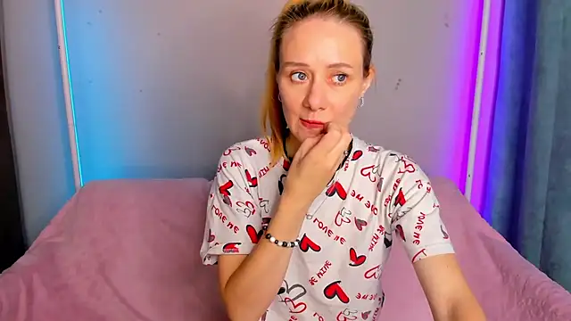 NikaBond Live XXX-Chat