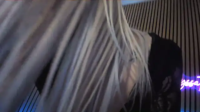 AlyssaFoxx_ Live XXX-chat
