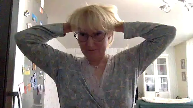 Zeyona – Naživo XXX chat