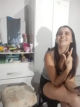 Rodri-Cami Chat XXX live