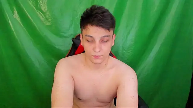 XXX chat uživo modela Justin_time111