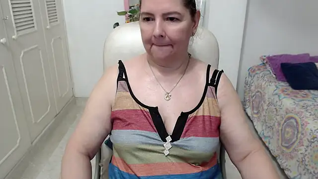 leonela_69 – Live XXX-chat