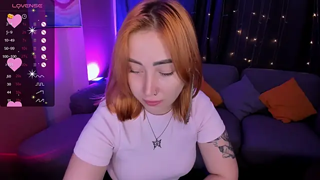 XXX chat uživo modela deboramoore