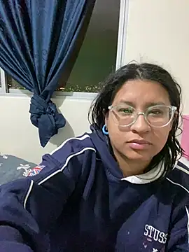 sarah12333 Chat XXX live