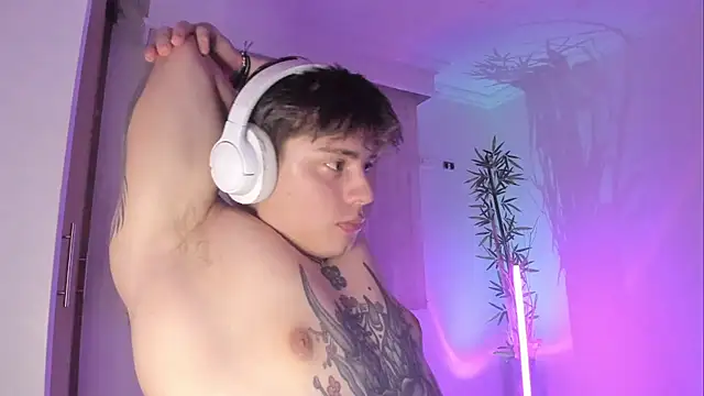 Giordano_Russo's Live XXX Chat