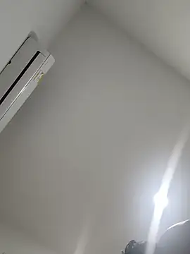 bigdick211292: απευθείας συνομιλία ΧΧΧ