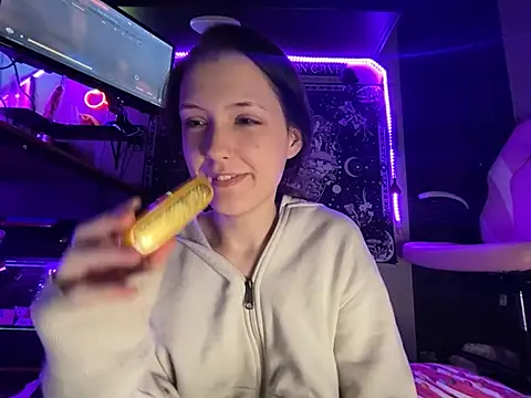Lilactease's Live XXX Chat