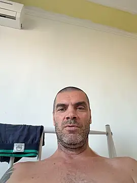SIRMASTERDOMINATORXXL Adlı Modelin Canlı XXX Sohbeti