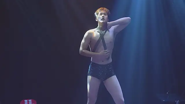 NCT-111 现场XXX聊天