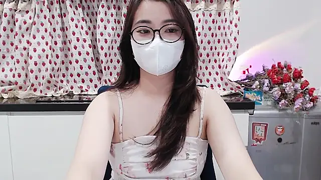 XXX chat uživo modela Rinasaki