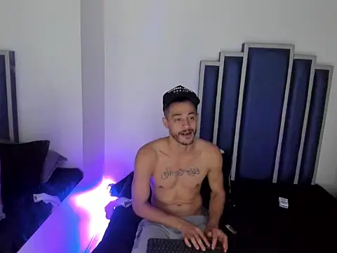 Damiam_23 Chat XXX in diretta