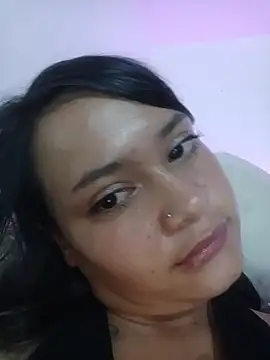 צ'אט XXX בשידור חי של ebonysummer_