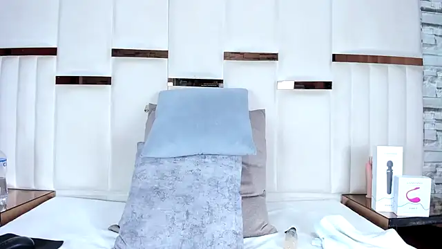 Candyhoneyh: απευθείας συνομιλία ΧΧΧ
