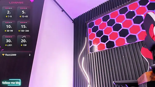 Živý XXX chat SantyFoxxs