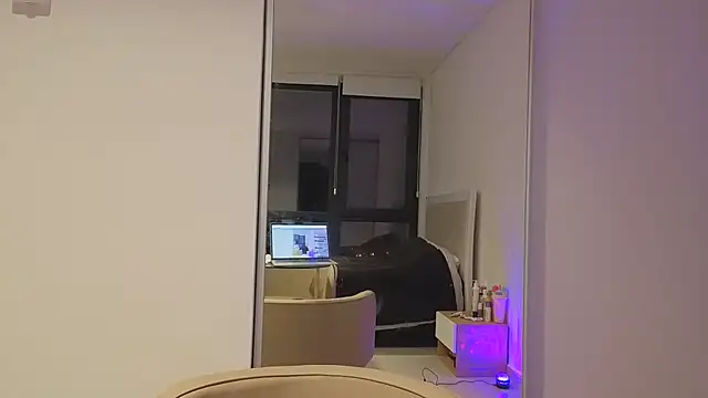 Lolykush XXX чат на живо