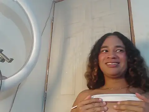 Valentine_Rose's Live XXX Chat