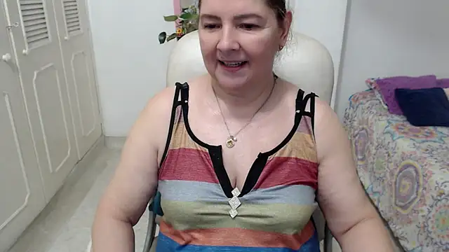 leonela_69's Live XXX Chat