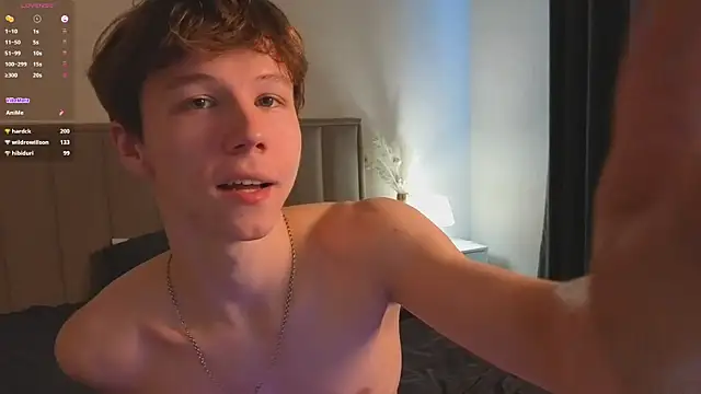 cuMte_boy 即時 XXX 聊天