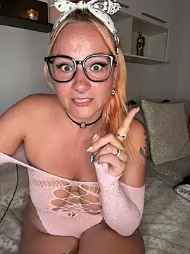 Fiebie_licious_ – Naživo XXX chat