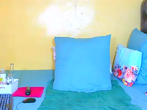 XXX chat uživo modela Suzzy_Q