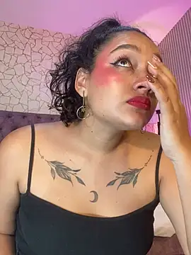 Czat XXX na żywo – EMILYY_FOXY