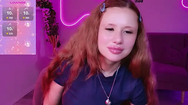 AuroraBabyDoll's Live XXX Chat