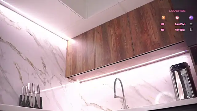 GlaydsLeveto Adlı Modelin Canlı XXX Sohbeti