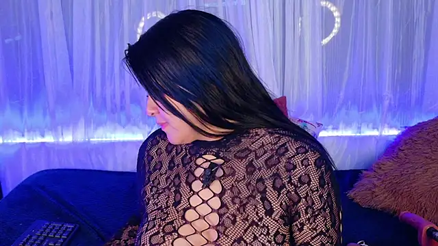 Victoria_J Live XXX Chat