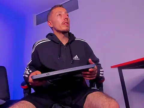 Master_Orioon Adlı Modelin Canlı XXX Sohbeti